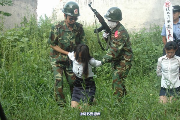 mj影视 - 血的代价执行刑场 失禁战栗2013-08-26 第 197 张图片