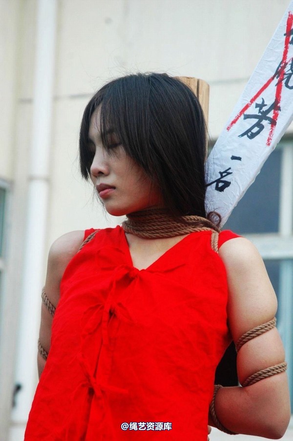 mj影视 - 血的代价-红罪衣刑场木驴斩－梅晓芳2013-08-26 第 49 张图片