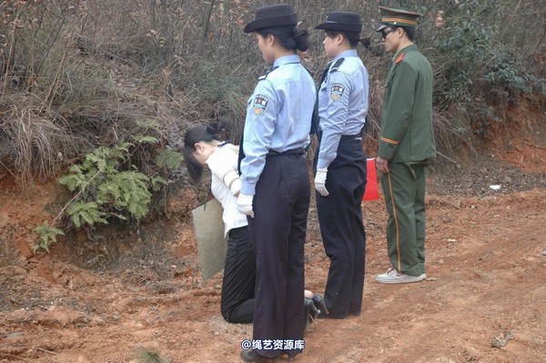 唯美之家 - 2010-1-26青灵下跪 第 25 张图片