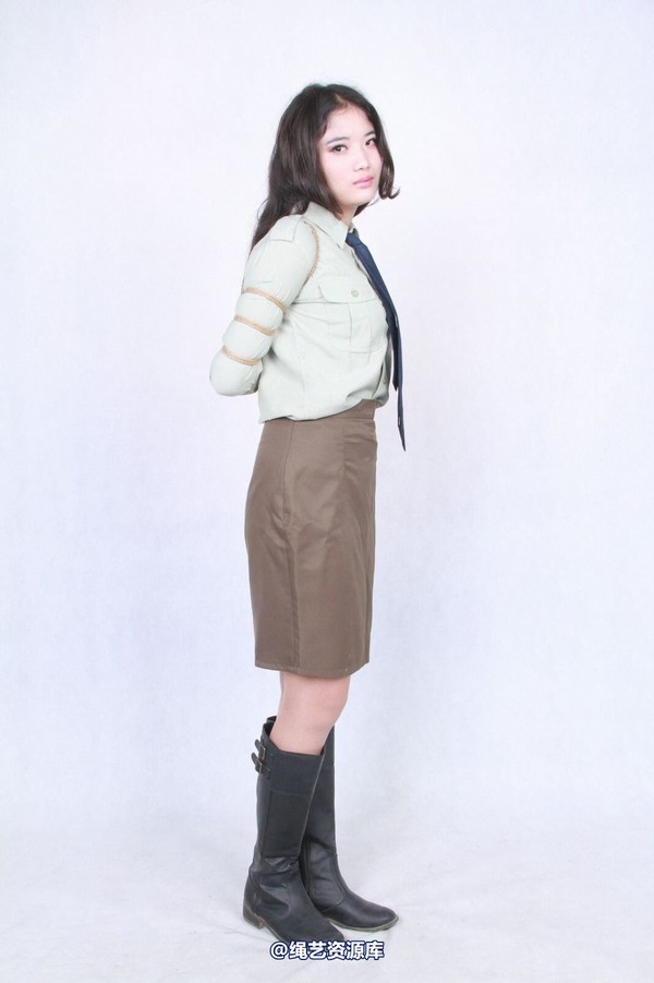 胜景山庄 - 175-红秀军统服 第 28 张图片