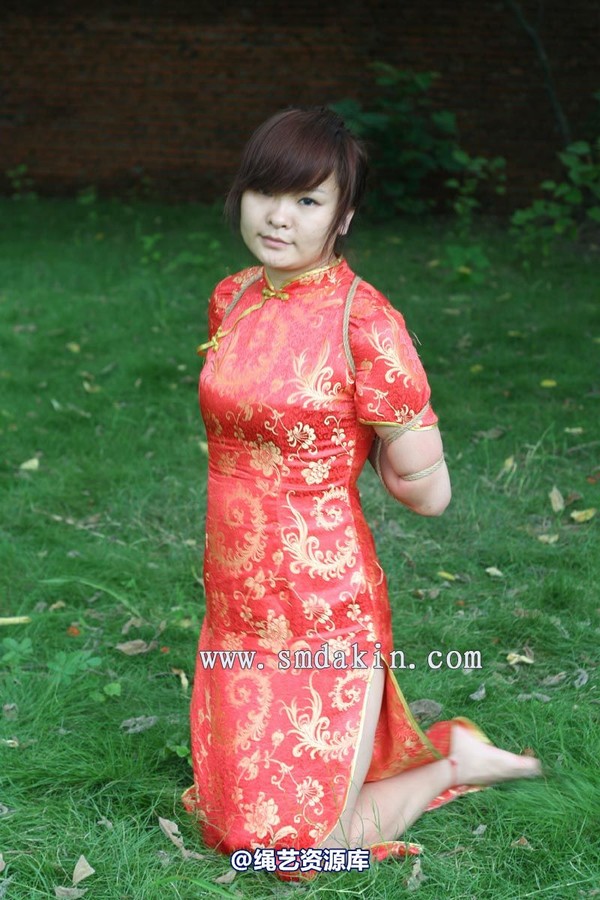 锐度主张 - 红旗袍模特：姗姗 第 5 张图片
