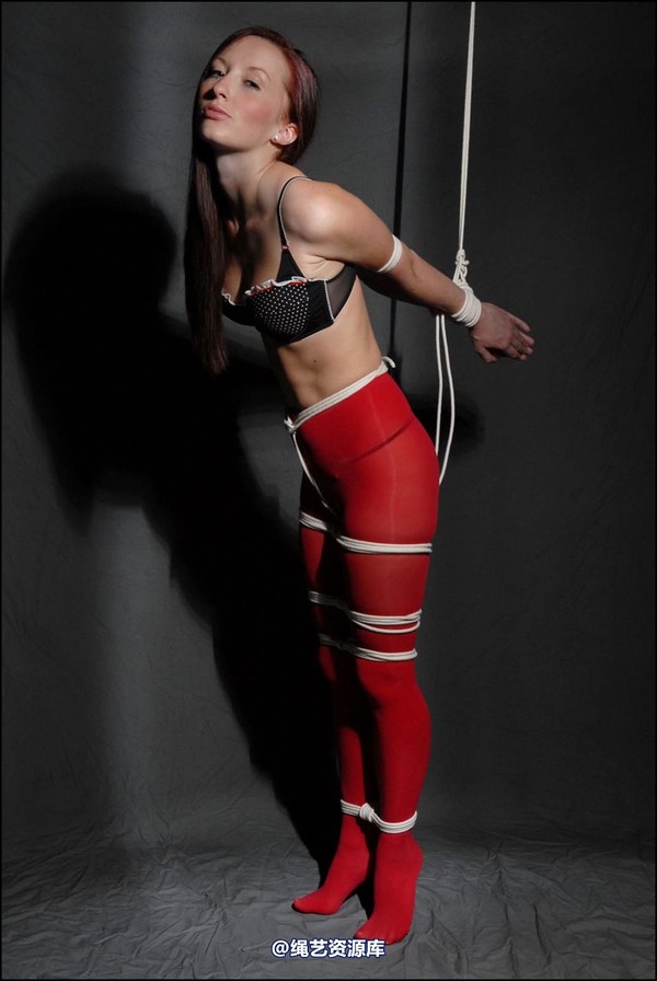 simplytied - Sophia in red 第 32 张图片