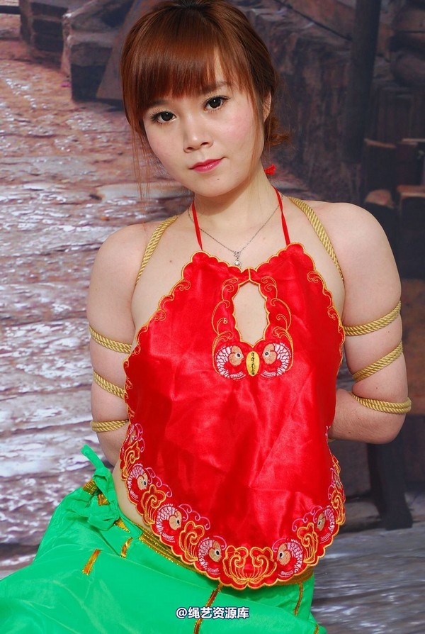 唯美之家 - 新模萌萌红肚兜 第 118 张图片
