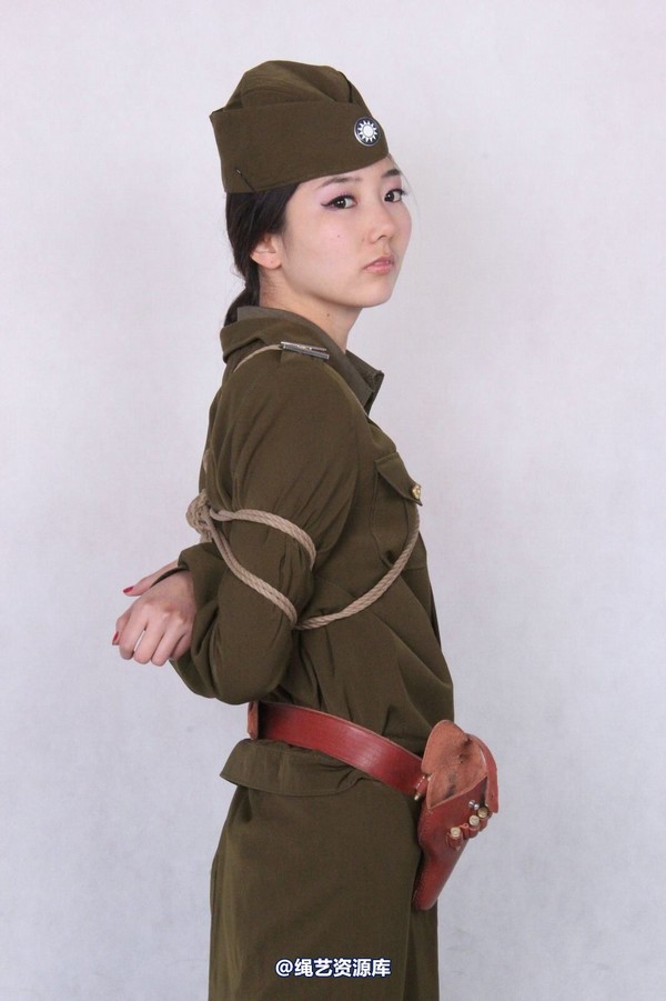 胜景山庄 - 230-惠丽军统服 第 29 张图片