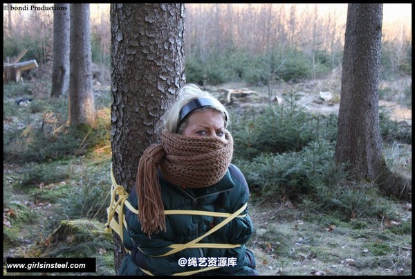 girlsinsteel - In the forest 第 52 张图片