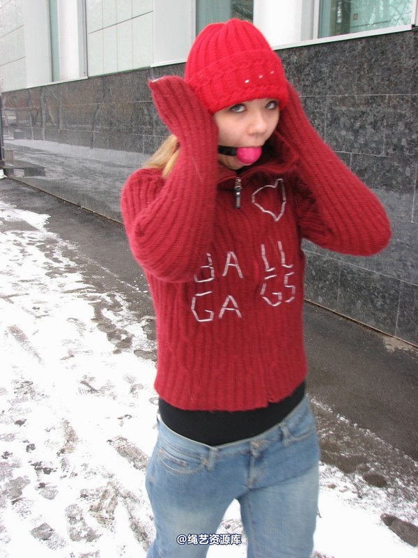 gaggedinpublic - gip005 第 36 张图片