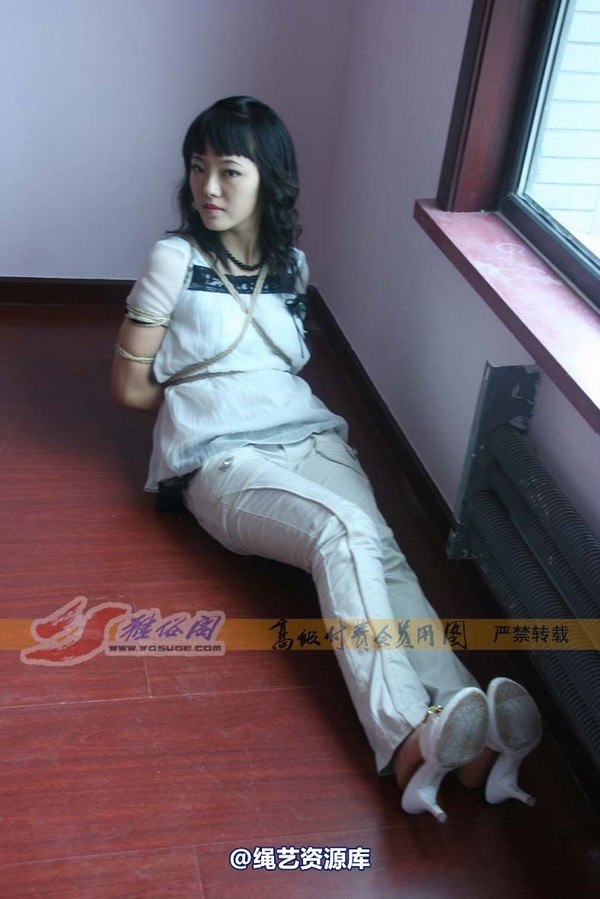 雅俗阁 - 20071206雅绪冷艳休闲装 第 12 张图片