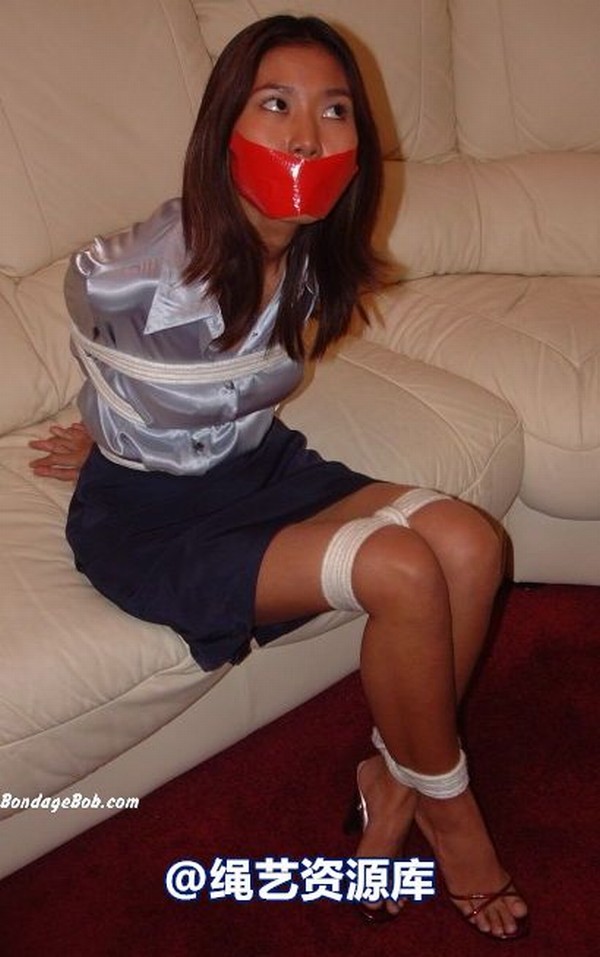 bondagebob - Luxi The unfortunate secretary 1 第 7 张图片