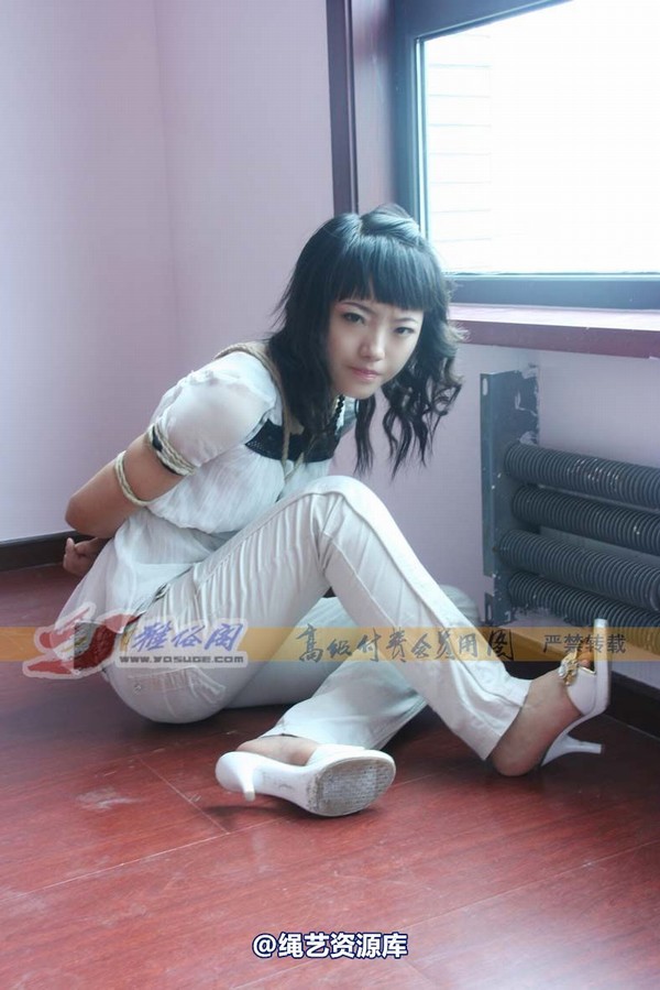 雅俗阁 - 20071206雅绪冷艳休闲装 第 84 张图片