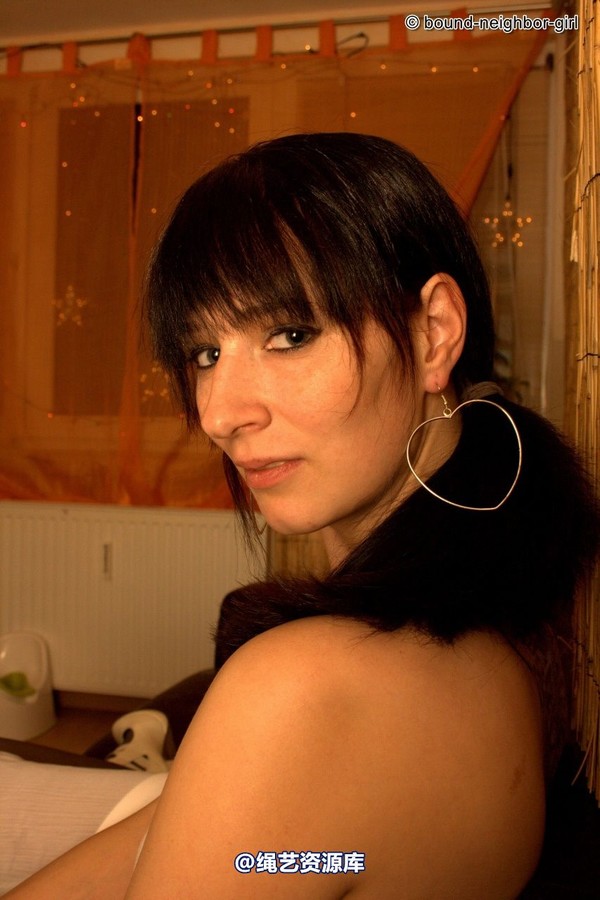 bound-neighbor-girl - Nele - Tied at home 1 第 7 张图片