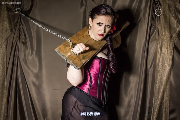limitedaudience - 2014 caroline pierce in stocks 第 32 张图片