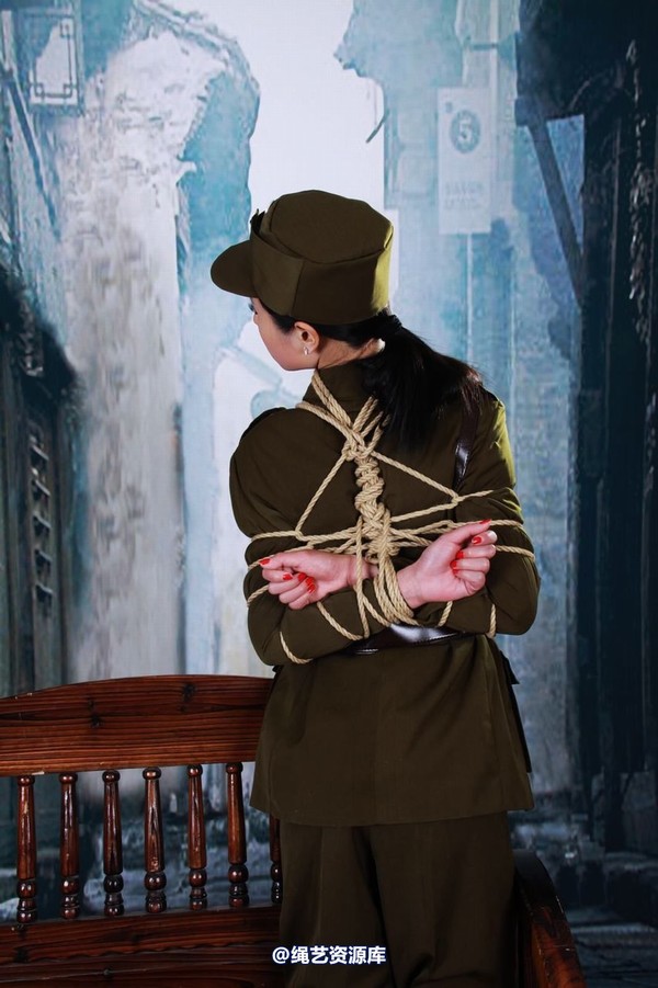 神艺缘 - 235-美式女制服 第 41 张图片