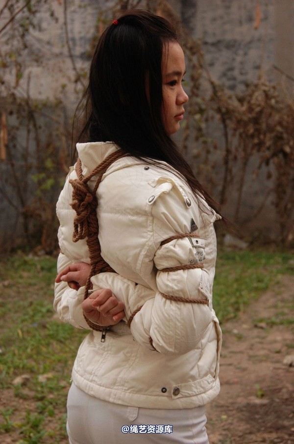 mj影视 - 安娜刑场2013-04-13 第 244 张图片