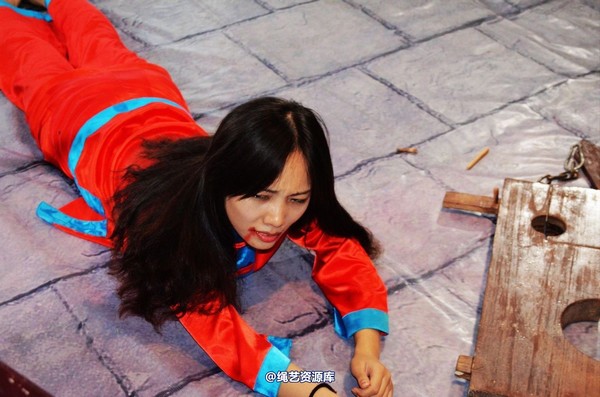 mj影视 - 血的代价梦境古大堂 女囚众生相2013-08-26 第 131 张图片