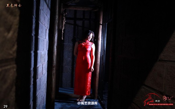 红豆的天空 - 不屈的红玫瑰 第 22 张图片