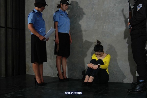 mj影视 - 贩毒女孩”梅子“3 第 16 张图片