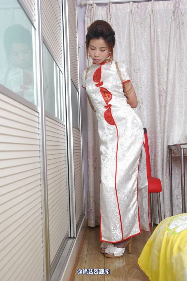 唯美之家 - 丽莎旗袍五花2010-7-24 第 2 张图片