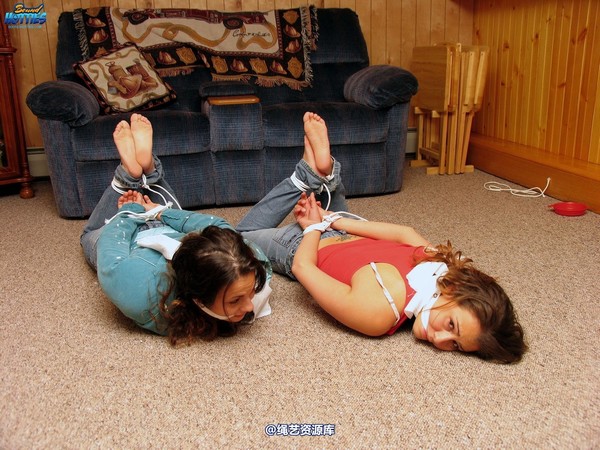 boundhotties - REBECCA & LEAH 3 第 19 张图片