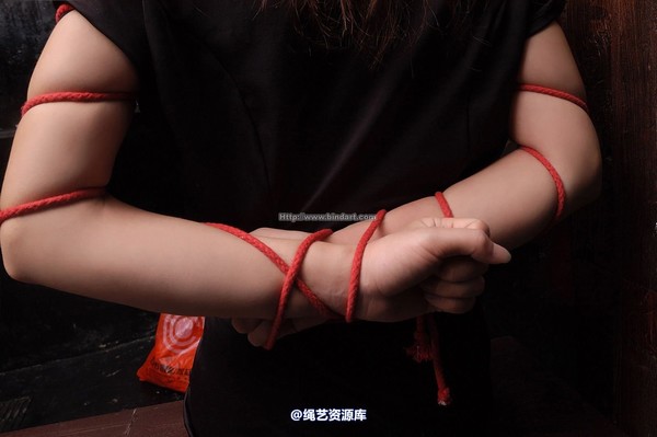 丽柜美束 - 2007-08-14 玲玲 第 58 张图片