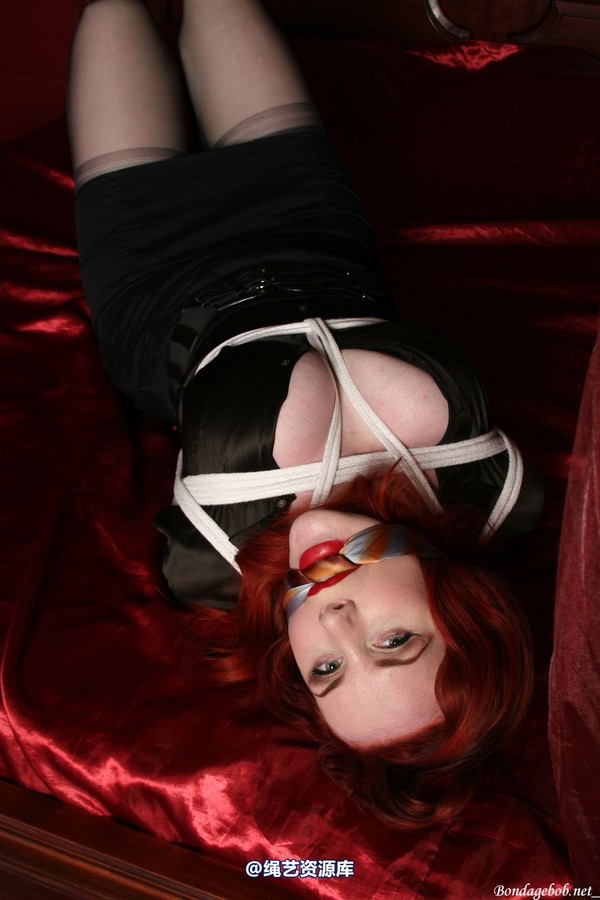 bondagebob - Morrigan Satin sheets, silk blouse, tight rope 第 112 张图片