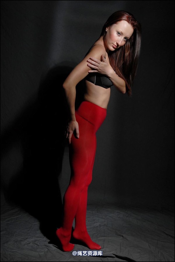 simplytied - Sophia in red 第 5 张图片