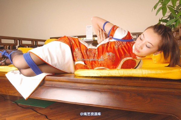 丽柜美束 - 2005-07-23 第 20 张图片