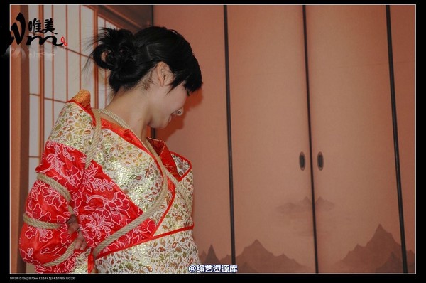 唯美之家 - 08-05-29盈盈汉服-护士装 第 77 张图片