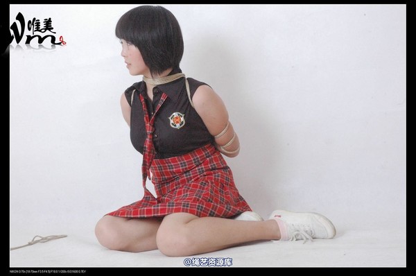 唯美之家 - 08-9-15嘟嘟学生装 第 61 张图片