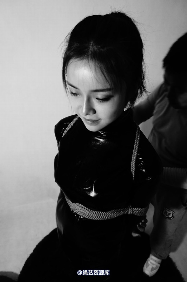 dk13美束馆 - 9.28-小瑾黑色A-48P 第 32 张图片
