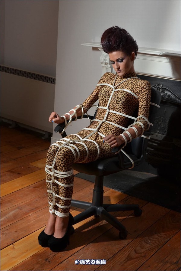 simplytied - JG catsuit 第 17 张图片