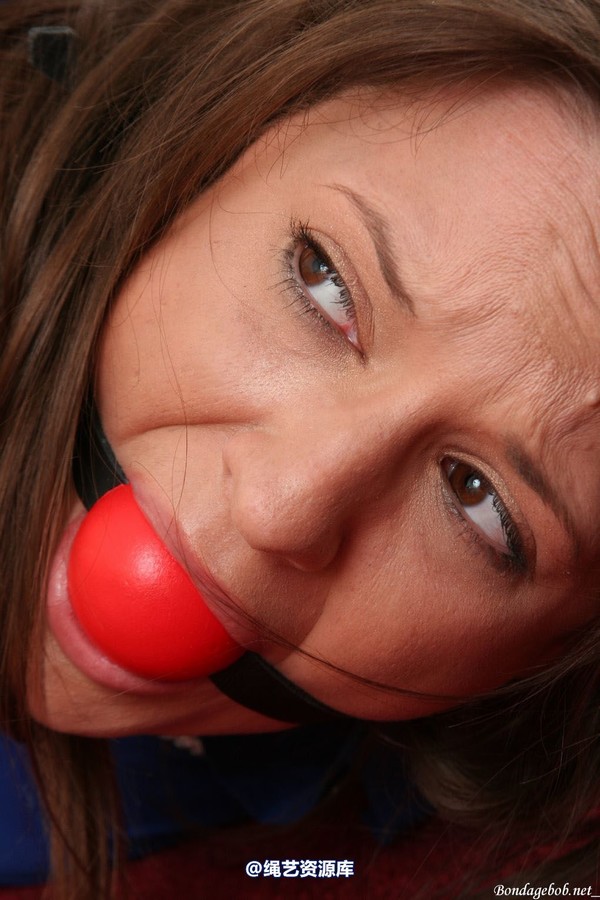 bondagebob - Sapphire THIS is a ball gag 第 115 张图片