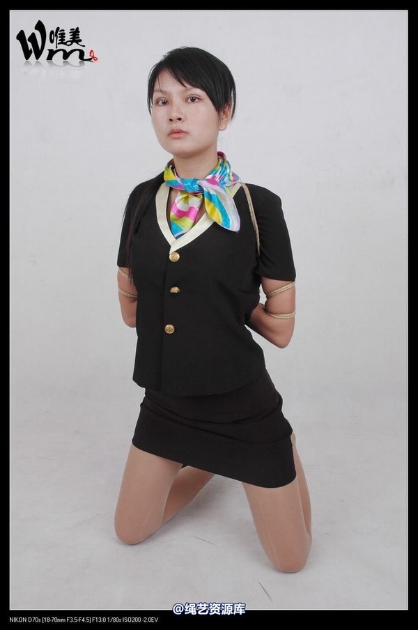 唯美之家 - 09-8-23兰玉制服捆绑 第 15 张图片