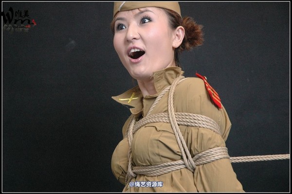 唯美之家 - 08-06-02新疆军装 第 127 张图片