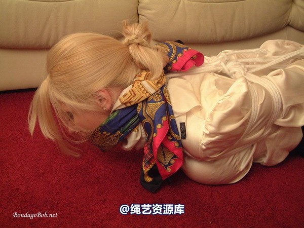 bondagebob - Petra Just cant get the staff! 第 106 张图片
