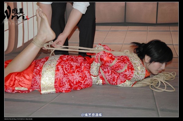 唯美之家 - 08-05-29盈盈汉服-护士装 第 128 张图片