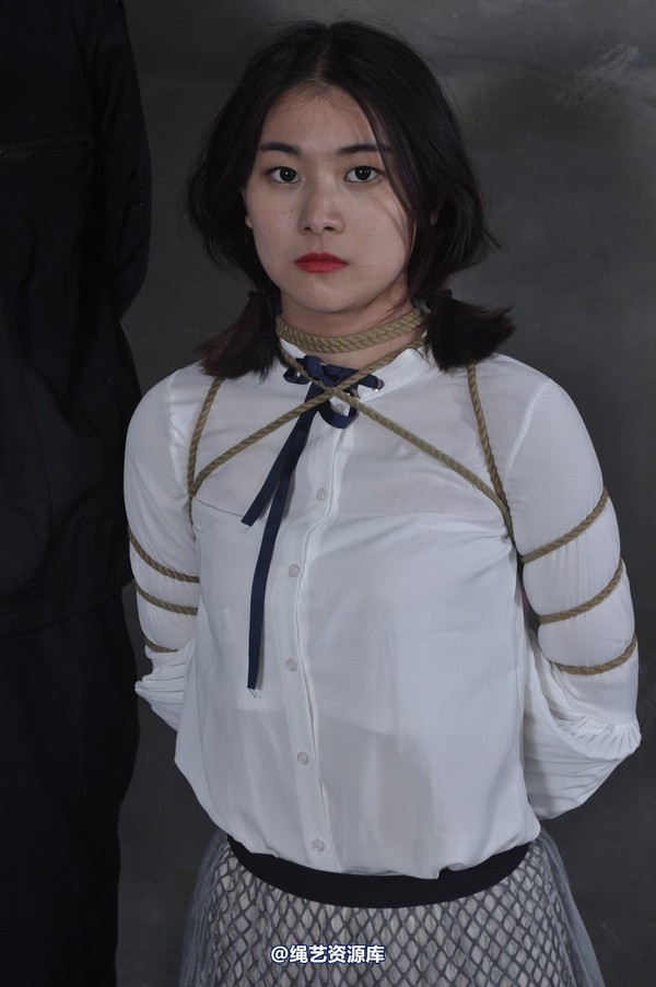 mj影视 - 淑女被抓 第 300 张图片
