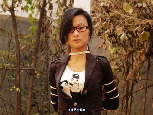 mj影视 - 倾心罪恶红唇3 第 152 张图片