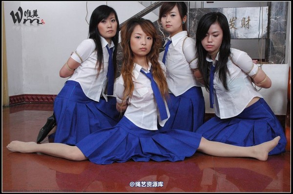 唯美之家 - 2008-09-24制服群绑 第 274 张图片