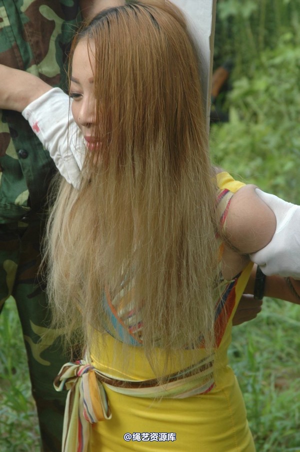mj影视 - 血的代价执行刑场 失禁战栗2013-08-26 第 151 张图片