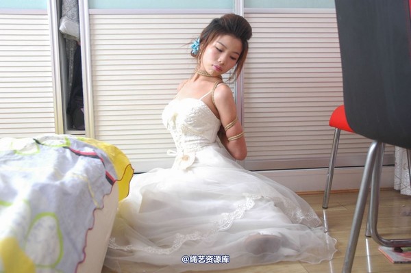 唯美之家 - 丽莎婚纱捆绑2010-7-8 第 56 张图片
