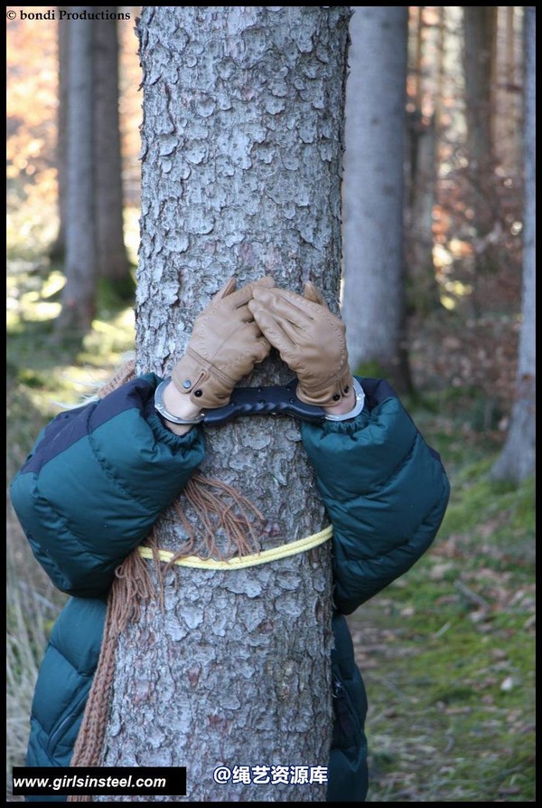 girlsinsteel - In the forest 第 22 张图片