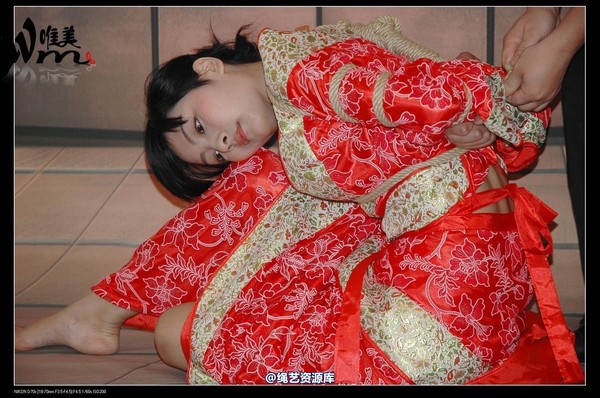 唯美之家 - 08-05-29盈盈汉服-护士装 第 52 张图片