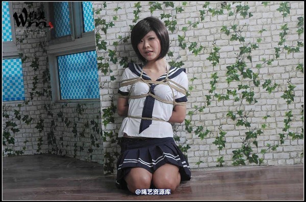 唯美之家 - 甜甜学生装2010-5-25 第 32 张图片