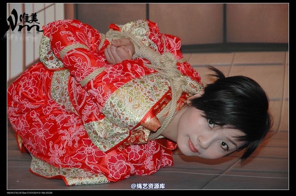 唯美之家 - 08-05-29盈盈汉服-护士装 第 74 张图片