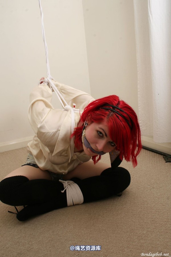 bondagebob - Emma J Black That pirate look! 第 84 张图片