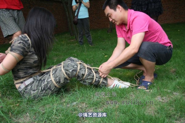 锐度主张 - 2009年第31期捆绑图（2009.7.12）模特： 心心 小爱 第 35 张图片