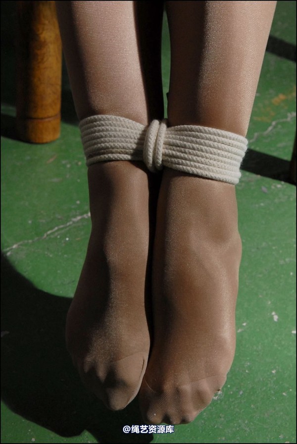 simplytied - Miss P gets ready to fly 第 45 张图片