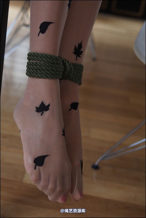 simplytied - Tights for Autumn 第 34 张图片
