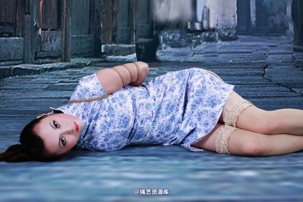 神艺缘 - 234-老街旗袍少女 第 32 张图片