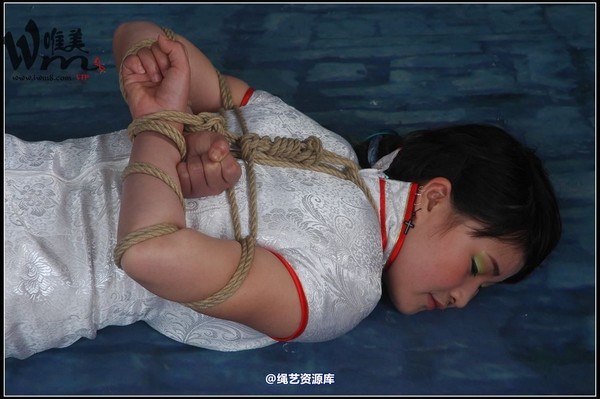 唯美之家 - 08-05-07新模特三 第 18 张图片